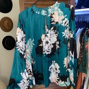 Jennifer Lopez Floral Top